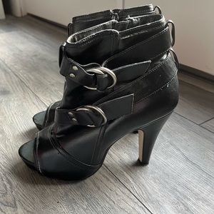 Madden Girl Krizta open toe ankle boots, size 6